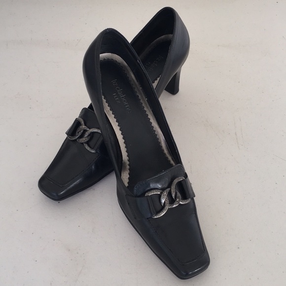 LIZ CLAIBORNE SHOES. - Picture 2 of 7